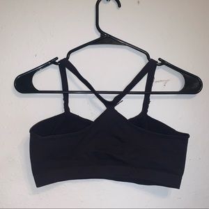 black sports bra